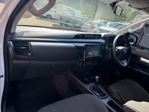 Toyota Hilux 2.4GD-6 Xtra cab Raider auto - Image 7