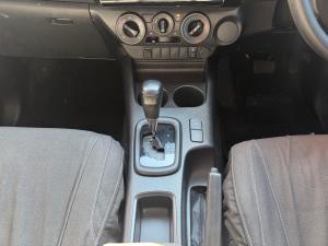 Toyota Hilux 2.4GD-6 Xtra cab Raider auto - Image 12