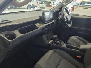 Toyota Hilux 2.8 GD-6 RB SRX 4X4 automaticD/C - Image 7