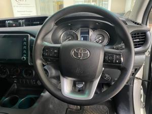 Toyota Hilux 2.8 GD-6 Raider 4X4 automaticD/C - Image 8