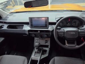 Toyota Hilux 2.8 GD-6 RB SRX 4X4 automaticD/C - Image 6