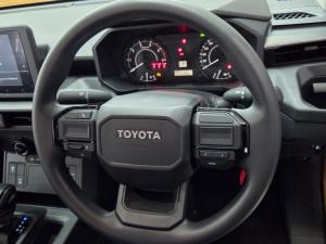 Toyota Hilux 2.8 GD-6 RB SRX 4X4 automaticD/C - Image 9