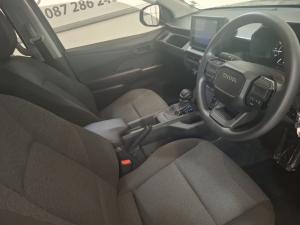 Toyota Hilux 2.8 GD-6 RB SRX 4X4 automaticD/C - Image 13