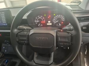 Toyota Hilux 2.8 GD-6 RB SRX 4X4 automaticD/C - Image 8