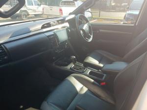 Toyota Hilux 2.8 GD-6 RB Legend 4X4 automaticD/C - Image 7