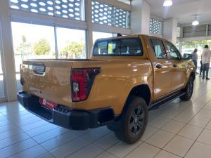 Toyota Hilux 2.8 GD-6 RB SRX automaticD/C - Image 2