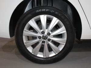 Volkswagen Polo 1.6 Life - Image 21