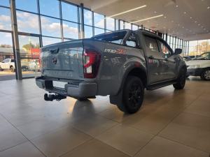 Nissan Navara 2.5DDTI PRO-2X automatic D/C - Image 2
