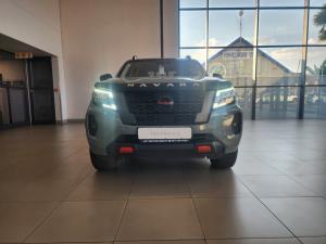 Nissan Navara 2.5DDTI PRO-2X automatic D/C - Image 4