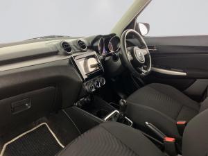 Suzuki Swift 1.2 GLX - Image 14