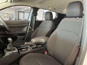 Renault Kiger 1.0T Intens - Image 11