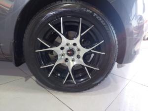 Hyundai i10 1.25 Fluid auto - Image 15