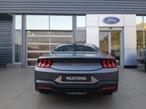 Ford Mustang 5.0 GT fastback - Image 4