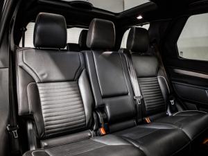 Land Rover Discovery D300 R-Dynamic HSE - Image 20