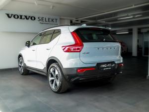 Volvo XC40 B4 Plus Dark - Image 3