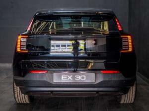 Volvo EX30 Single Motor Extended Range Ultra - Image 7