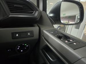 Volkswagen Transporter 2.0BiTDI double cab auto - Image 22