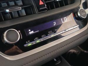 Toyota Corolla 2.0 XR - Image 18