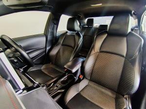 Toyota Corolla 2.0 XR - Image 20