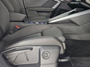 Audi A3 sedan TFSI S line Black - Image 10