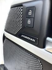 Land Rover Defender 110 D300 X-Dynamic HSE - Image 19