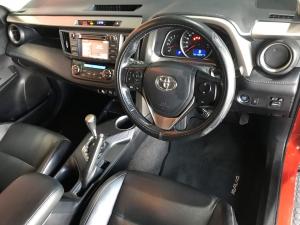 Toyota RAV4 2.2D-4D AWD VX - Image 12
