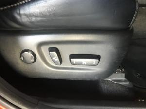 Toyota RAV4 2.2D-4D AWD VX - Image 14