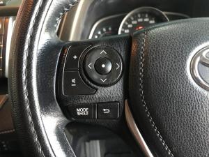 Toyota RAV4 2.2D-4D AWD VX - Image 17