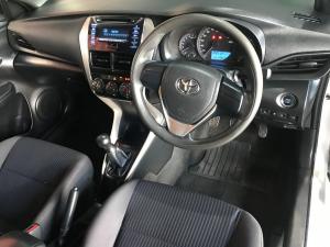 Toyota Yaris 1.5 Xi - Image 11