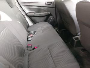 Suzuki Swift 1.2 GL manual - Image 10
