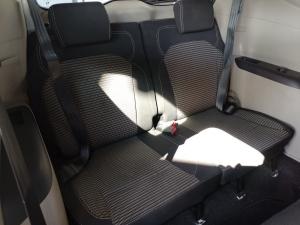 Renault Triber 1.0 Prestige auto - Image 11