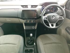 Renault Triber 1.0 Prestige auto - Image 18