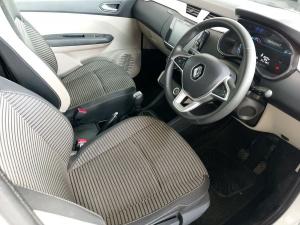 Renault Triber 1.0 Prestige auto - Image 9