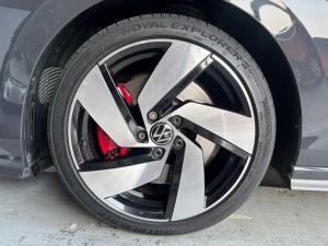 Volkswagen Golf GTI - Image 14