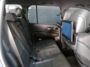 Toyota Land Cruiser 300 3.3D ZX - Image 15