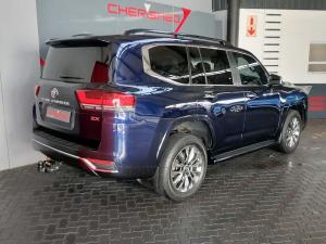 Toyota Land Cruiser 300 3.3D ZX - Image 4