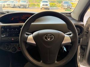 Toyota Etios hatch 1.5 Xi - Image 14