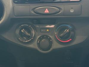 Toyota Etios hatch 1.5 Xi - Image 20