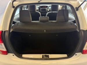 Toyota Etios hatch 1.5 Xi - Image 23