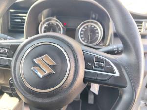 Suzuki Ertiga 1.5 GL manual - Image 10