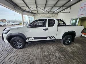 Toyota Hilux 2.4GD-6 Xtra cab Raider manual - Image 17