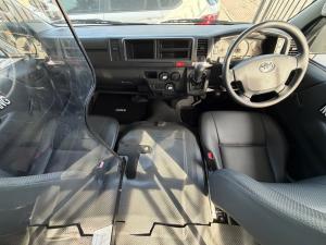 Toyota Hiace 2.5D-4D Ses-fikile 16-seater - Image 6
