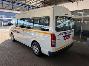 Toyota Hiace 2.5D-4D Ses-fikile 16-seater - Image 17