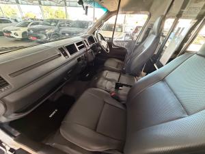 Toyota Hiace 2.5D-4D Ses-fikile 16-seater - Image 7