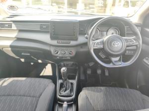 Toyota Rumion 1.5 SX manual - Image 6