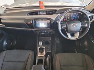 Toyota Hilux 2.8GD-6 double cab Raider auto - Image 6