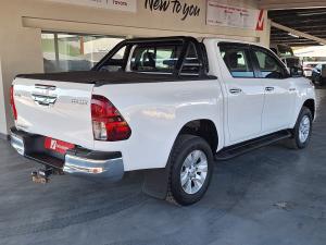 Toyota Hilux 2.8GD-6 double cab Raider auto - Image 2