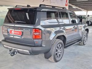 Toyota Land Cruiser Prado 2.8GD VX-R - Image 2