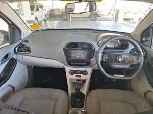 Tata Tiago 1.2 XT manual - Image 6