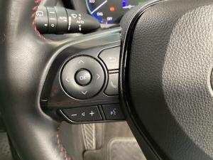 Toyota Corolla Cross 1.8 Hybrid GR-Sport - Image 9